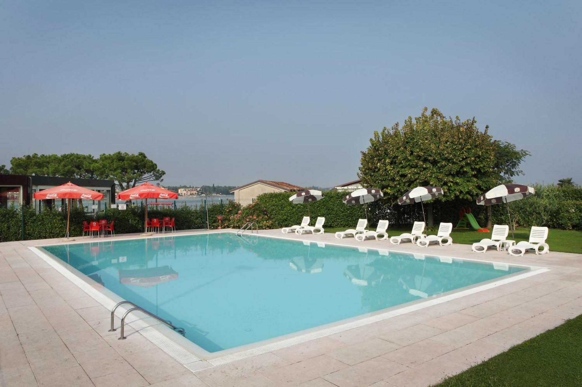 Hotel Ristorante Al Fiore Peschiera del Garda Luaran gambar