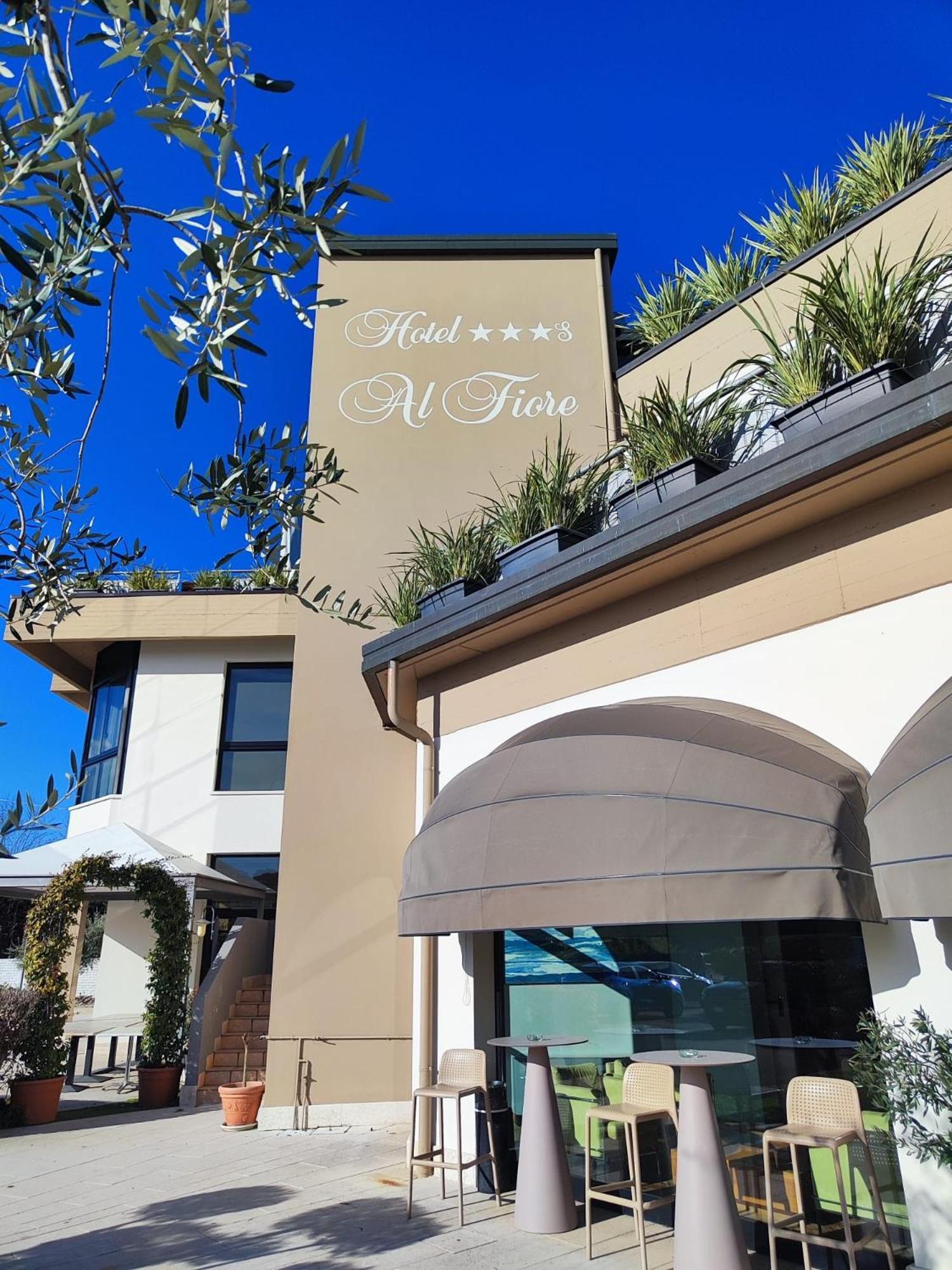 Hotel Ristorante Al Fiore Peschiera del Garda Luaran gambar