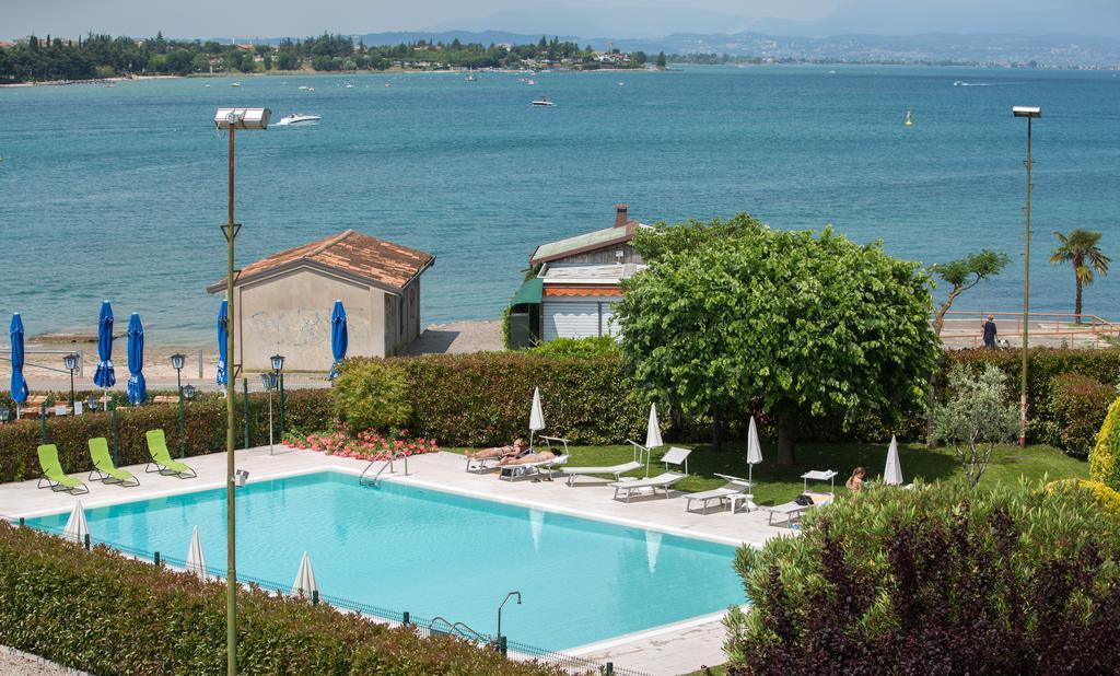 Hotel Ristorante Al Fiore Peschiera del Garda Luaran gambar